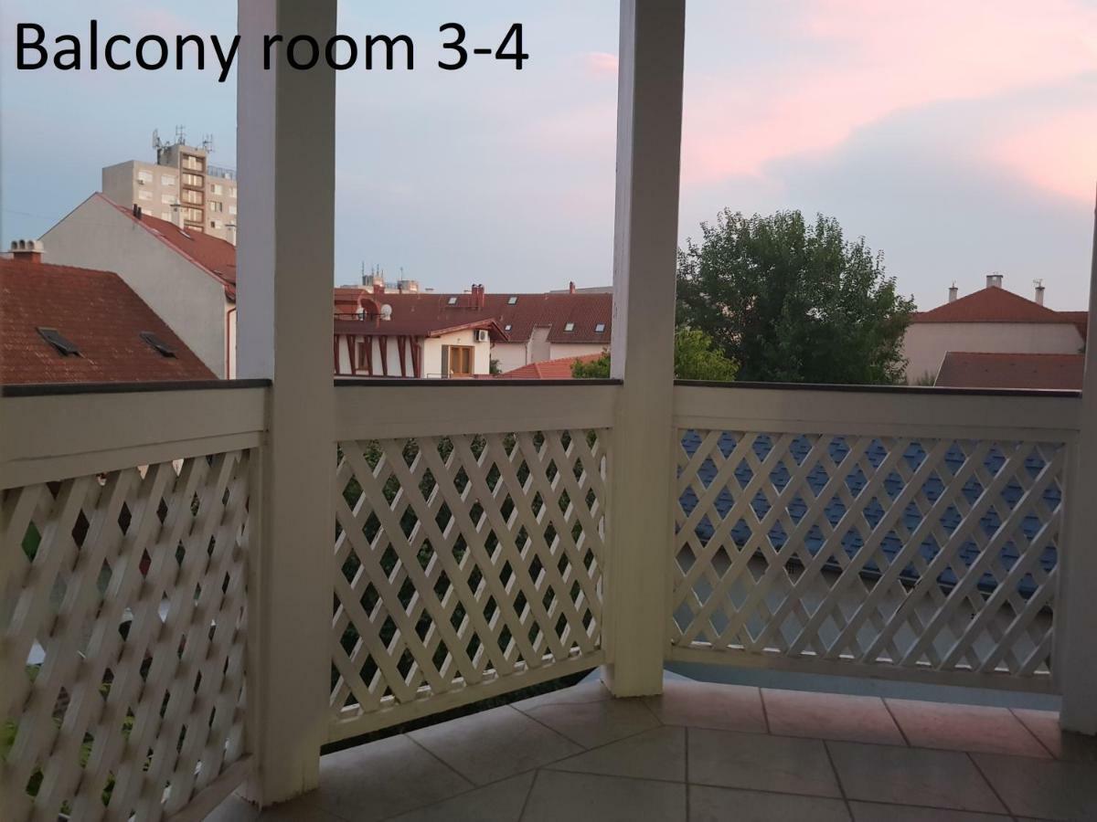 Zoli Apartmanok-Zoli Koelcsey 19 Villa Hajduszoboszlo Bagian luar foto