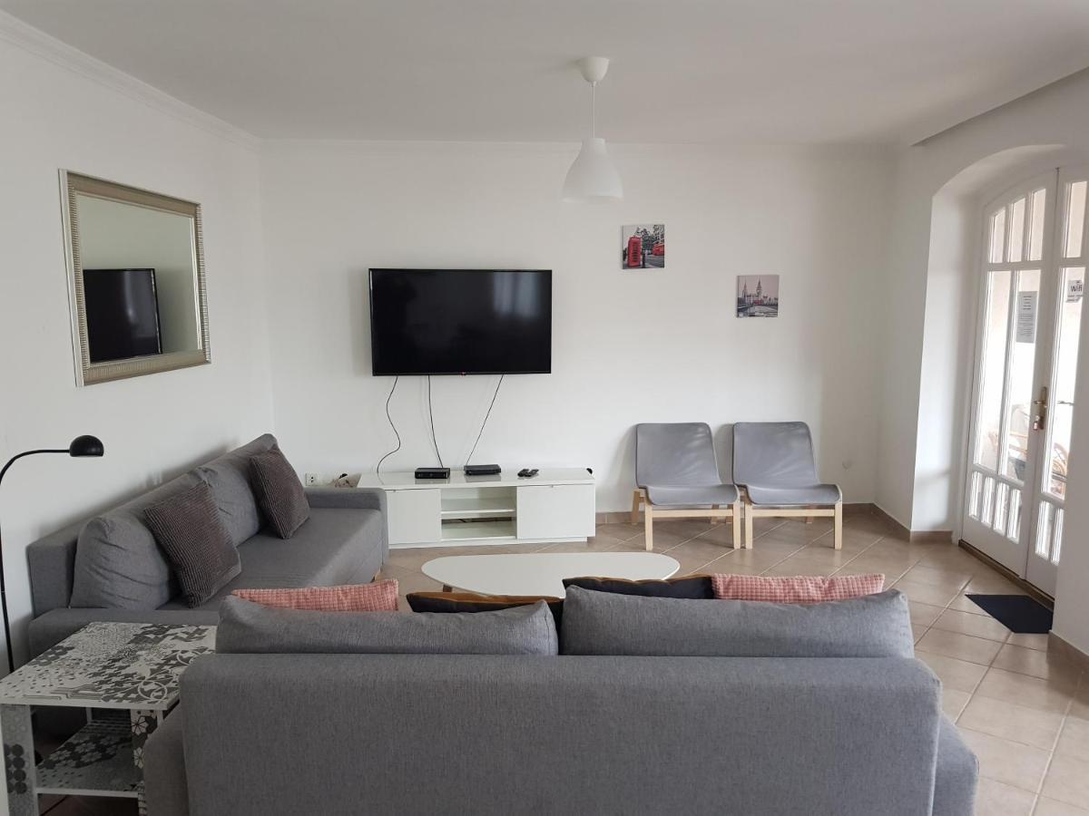 Zoli Apartmanok-Zoli Koelcsey 19 Villa Hajduszoboszlo Bagian luar foto