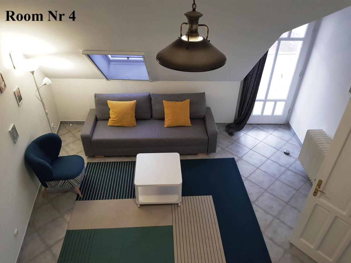Zoli Apartmanok-Zoli Koelcsey 19 Villa Hajduszoboszlo Bagian luar foto