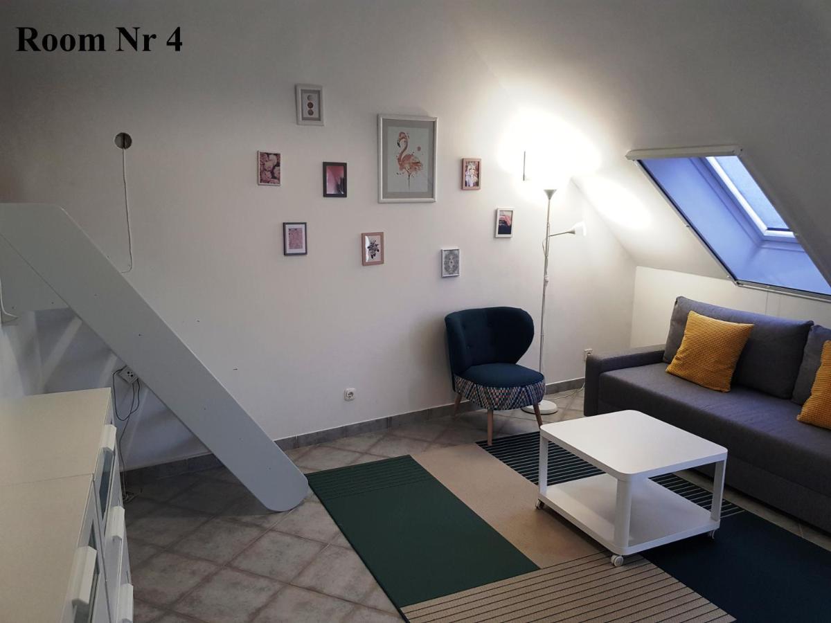 Zoli Apartmanok-Zoli Koelcsey 19 Villa Hajduszoboszlo Bagian luar foto